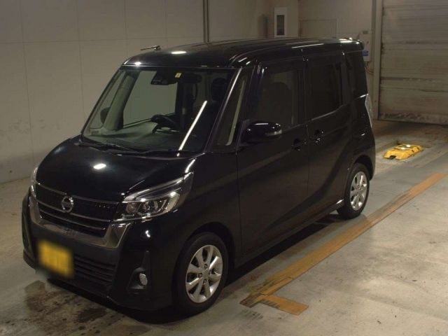 3051 Nissan Dayz roox B21A 2017 г. (TAA Kyushu)